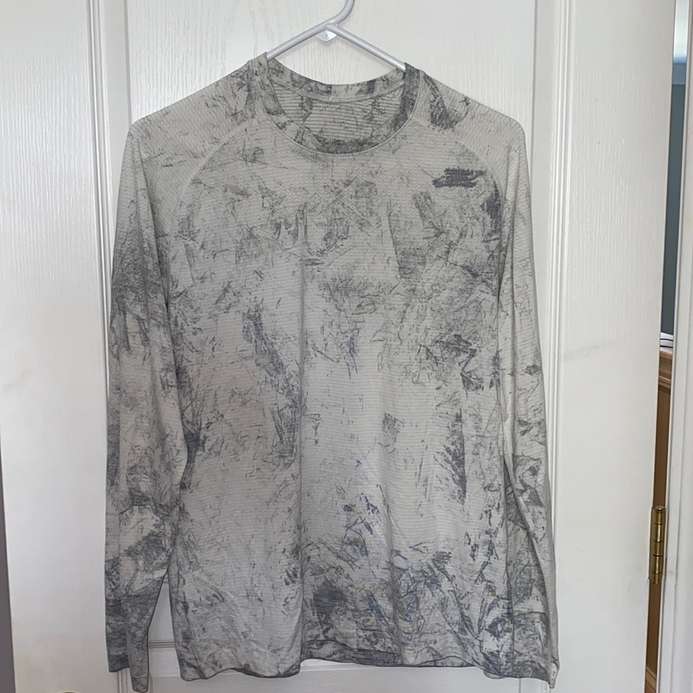 Men’s Lululemon Long sleeve